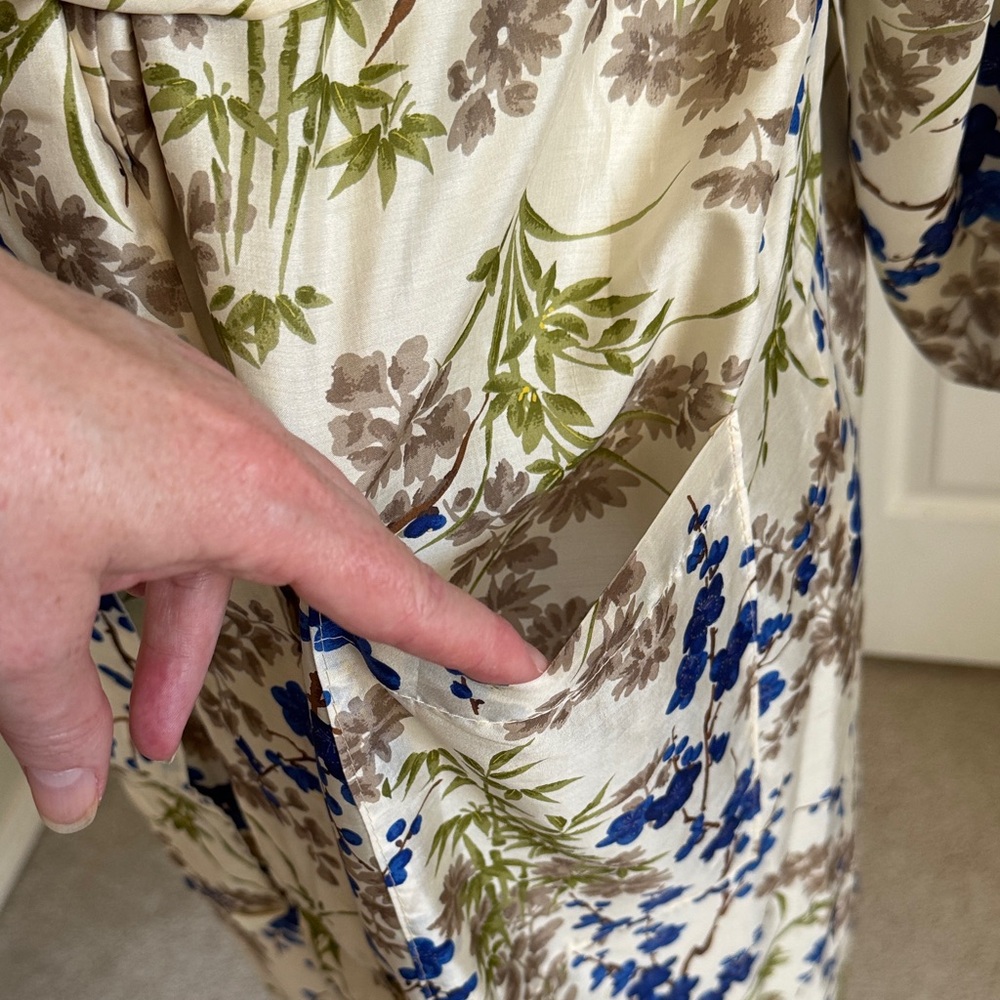 Floral Print Vintage Silk Kimono - Picture 12 of 15